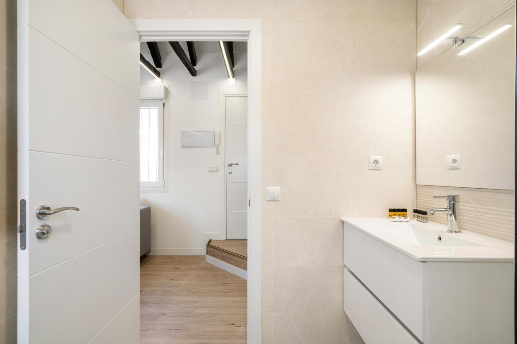 Apartamentos En La Avda De La Albufera Alquiler Temporal Madryt Zewnętrze zdjęcie